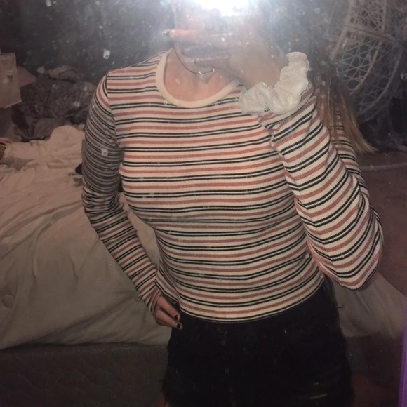 TWO cute brandy Melville tips bundle SOLD - Picture 4 of 7